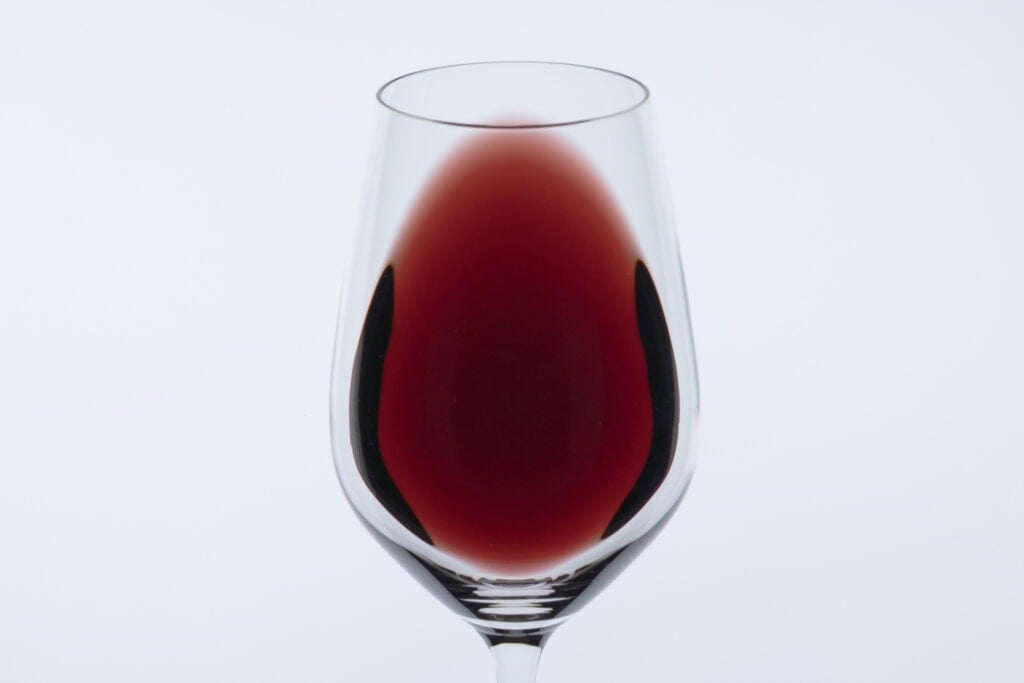 Fraser Gallop Estate Parterre Cabernet Sauvignon 2020 showing medium ruby colour with a clear core and lighter rim